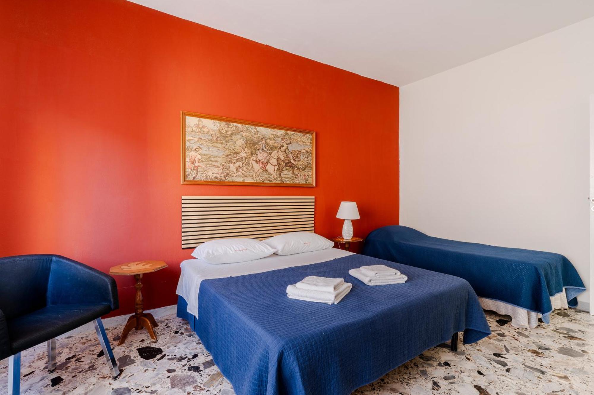 Casa Di Madre Antonia Hotell Brindisi Exteriör bild